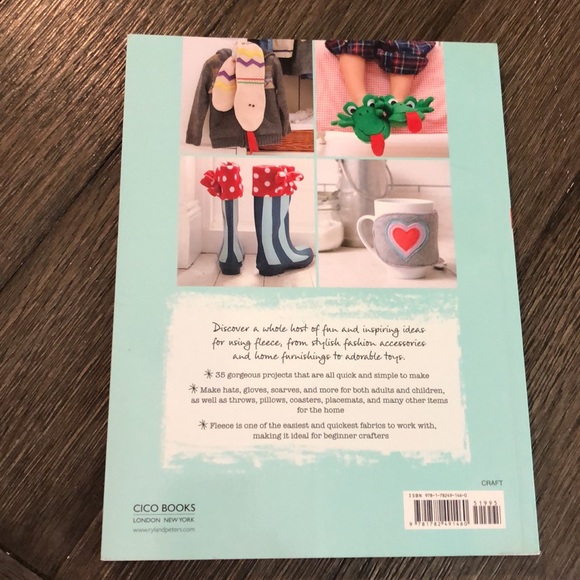 Fleece Fantastic: 35 Cute, Cozy, and Quick Projects to Make and Give Book - Picture 3 of 16